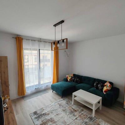 Alquiler de un moderno piso de 2 habitaciones con cocina independiente y balcón, 55 m², en Bucarest, Rumanía